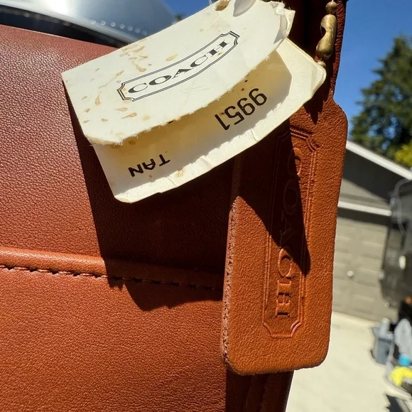 SOLD! New with Tags!! Vintage Coach Patricia Legacy 1996 USA 9951 - Picture 2 of 16